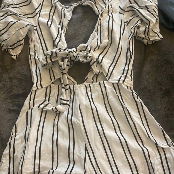 Romper - Picture 1 of 3